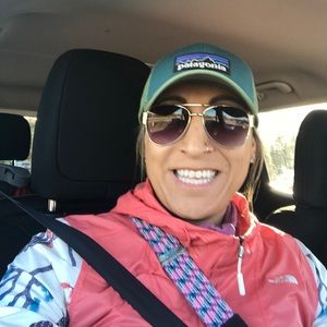 Meet your Posher, Ella